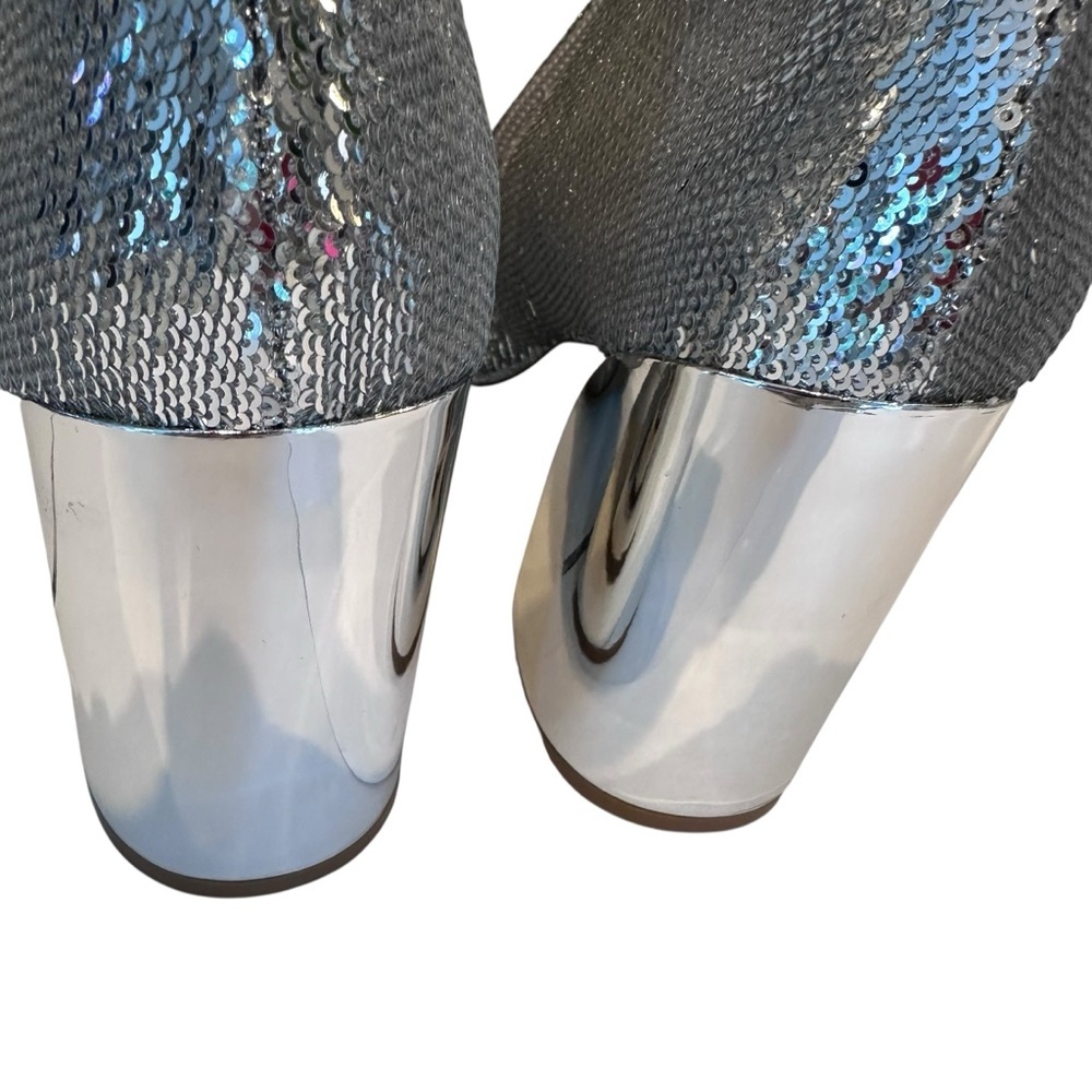 Betsey Johnson Finlee Silver Sequins Rosette Flare Heel Dress Bootie Size 10 - Picture 4 of 12